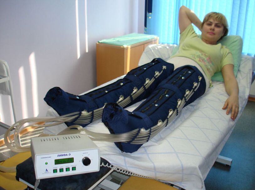 Presoterapia para el tratamiento de las varices de las piernas.